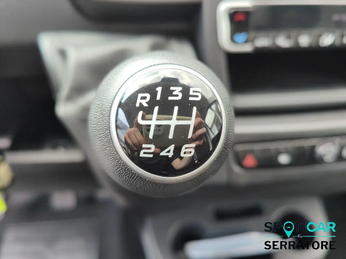 Fiat Ducato Furgone Vetrato nuova a Como (12)