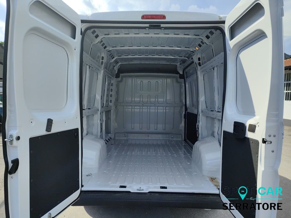 Fiat Ducato Furgone Vetrato nuova a Como (14)