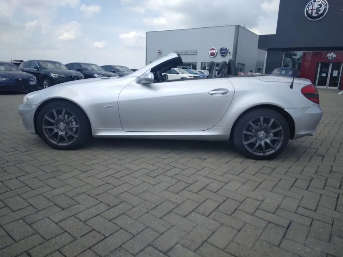 Mercedes-Benz SLK usata a Alessandria (8)