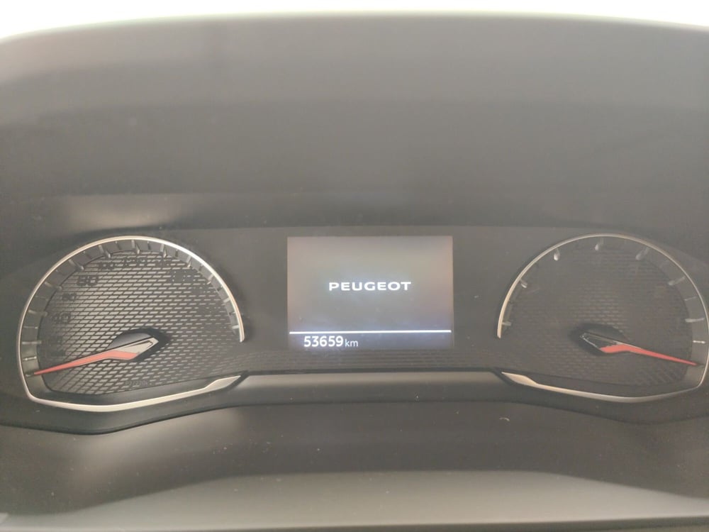 Peugeot 2008 usata a Como (10)