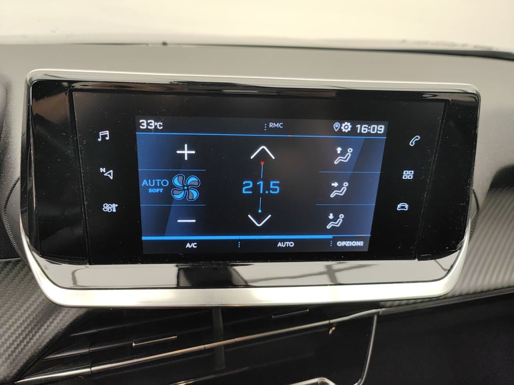 Peugeot 2008 usata a Como (11)
