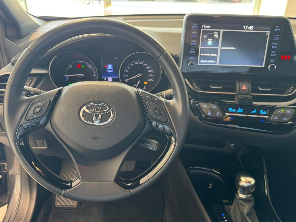 Toyota Toyota C-HR usata a Napoli (12)