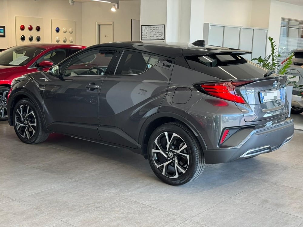 Toyota Toyota C-HR usata a Napoli (5)