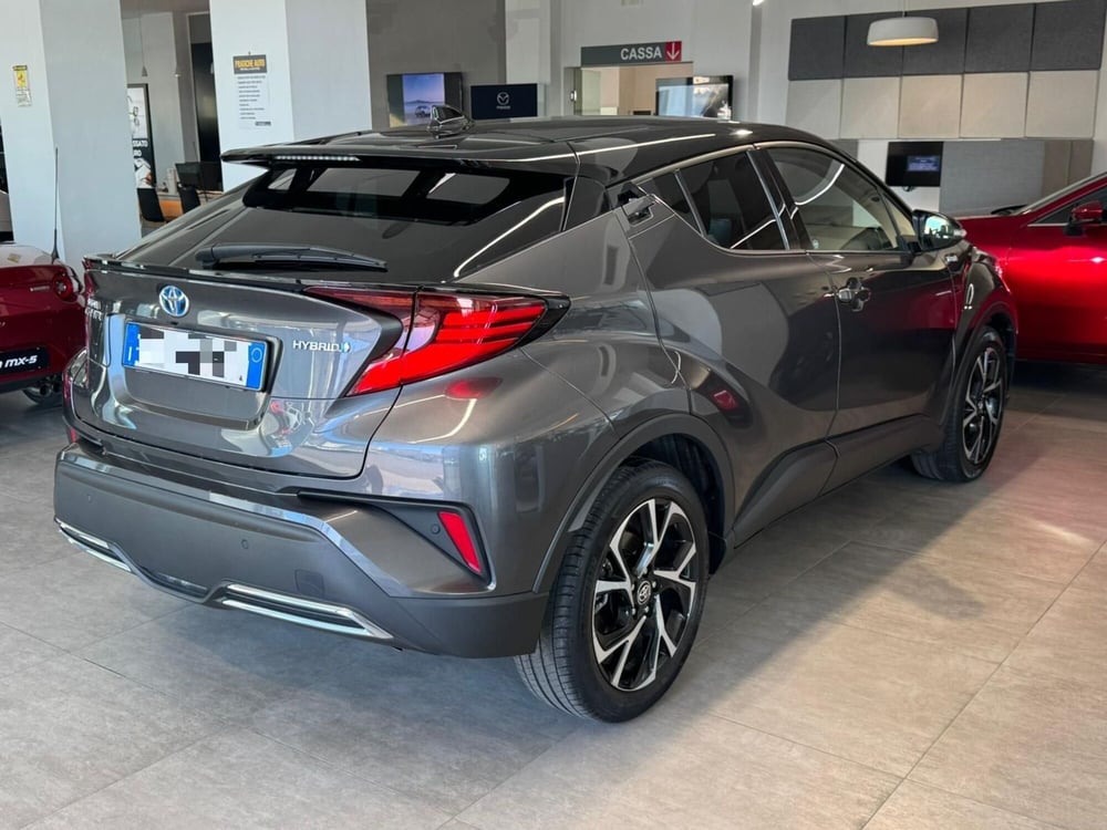 Toyota Toyota C-HR usata a Napoli (7)