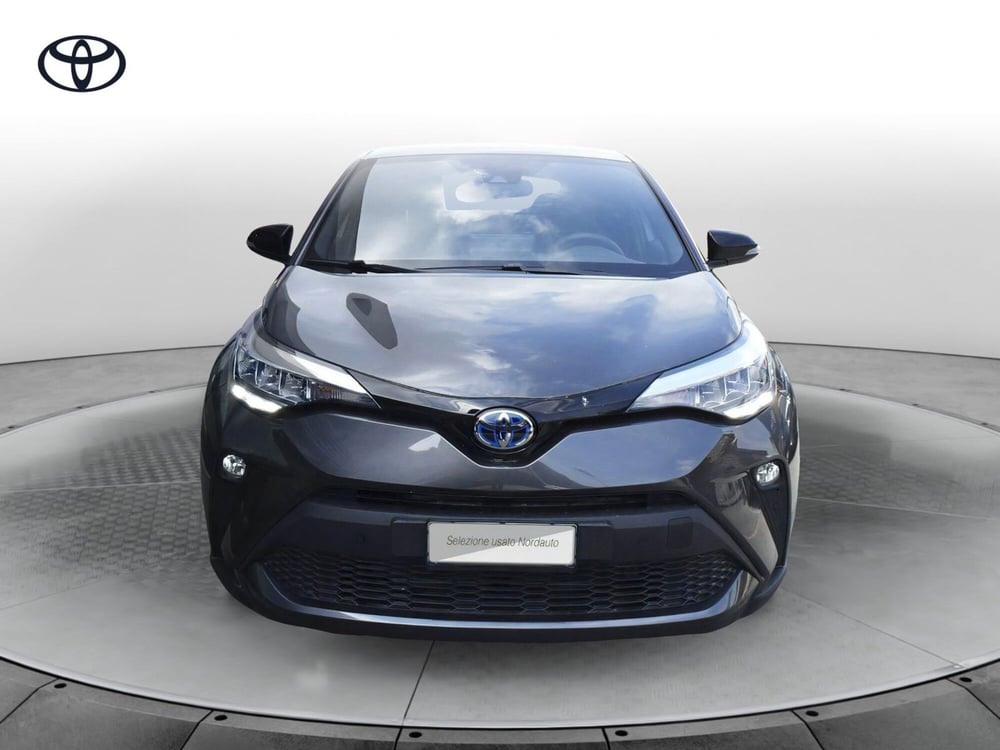 Toyota Toyota C-HR nuova a Treviso (2)