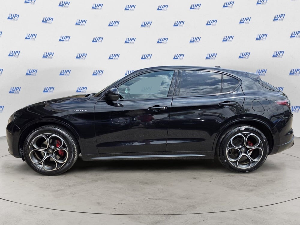 Alfa Romeo Stelvio usata a Pistoia (4)