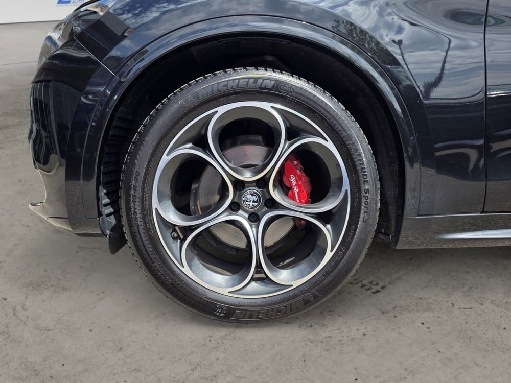 Alfa Romeo Stelvio usata a Pistoia (9)