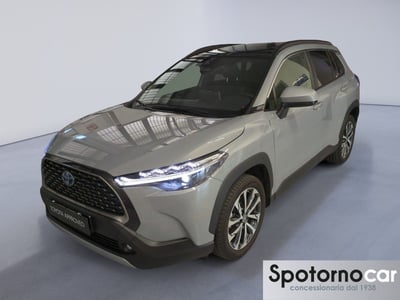 Toyota Corolla Cross Hybrid 2.0 Hybrid 197 CV E-CVT 4WD Lounge Light del 2023 usata a Milano
