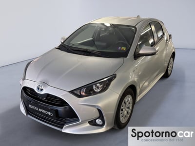 Toyota Yaris 1.5 Hybrid 5 porte Energy del 2021 usata a Milano