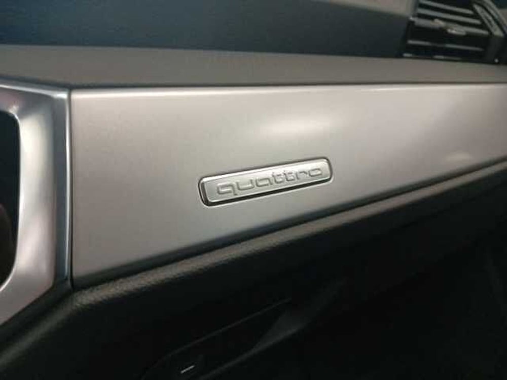 Audi Q3 Sportback nuova a Lucca (14)