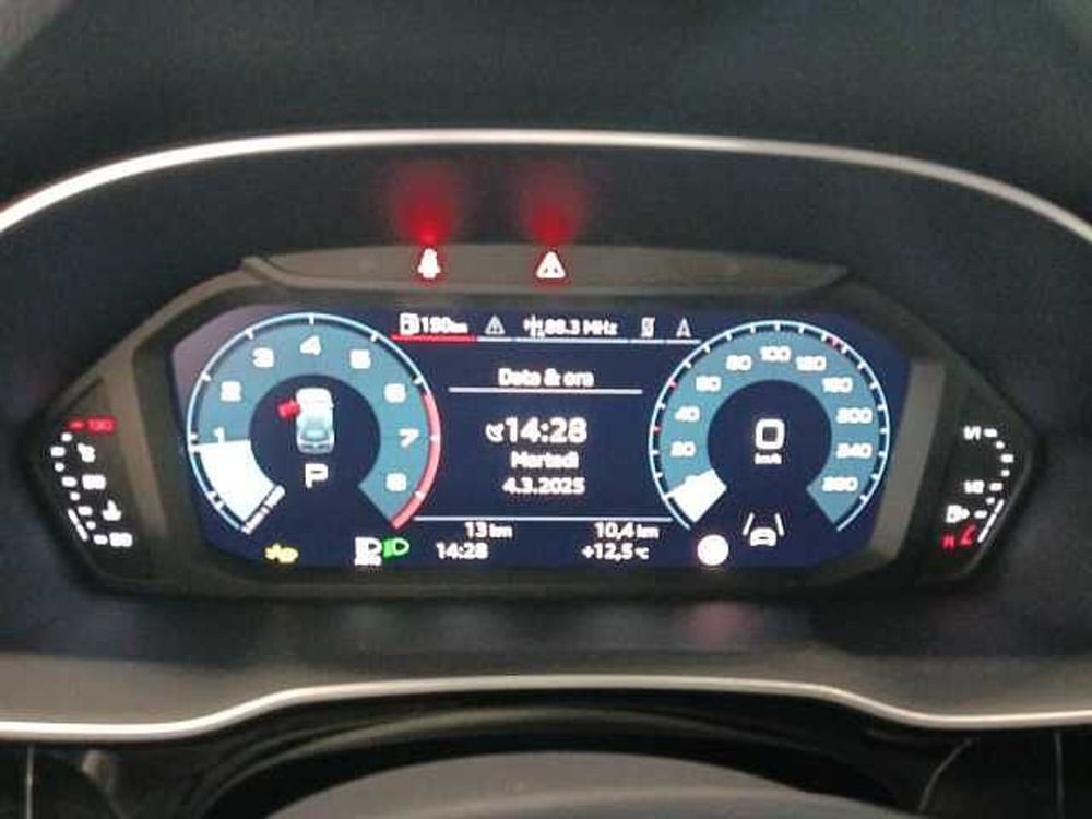 Audi Q3 Sportback nuova a Lucca (16)