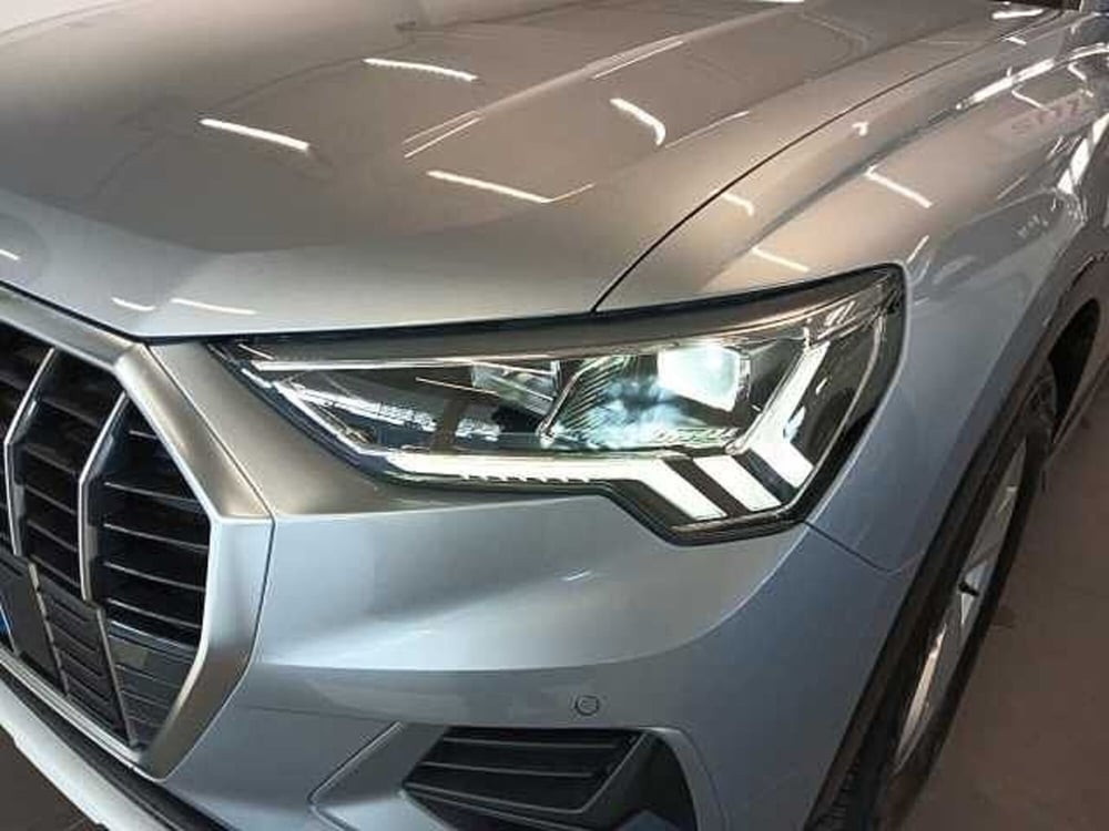 Audi Q3 Sportback nuova a Lucca (4)
