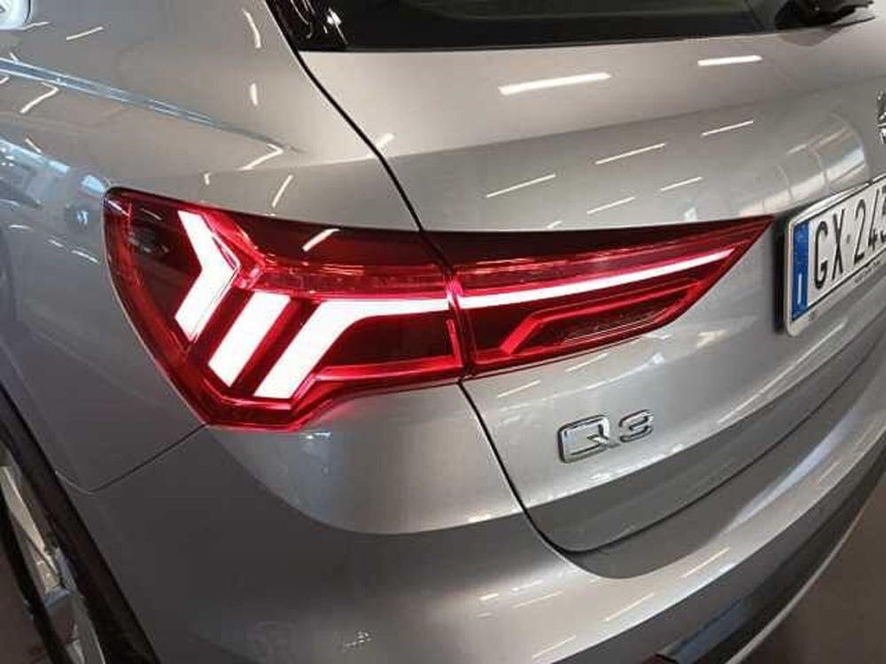 Audi Q3 Sportback nuova a Lucca (8)
