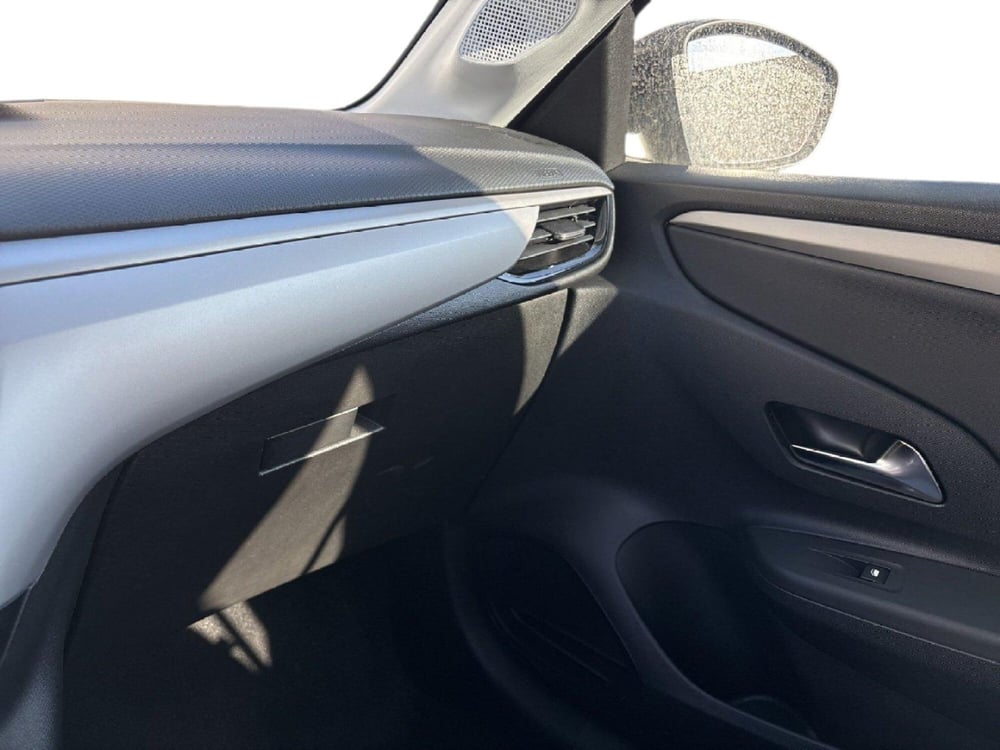 Opel Corsa-e nuova a Caltanissetta (15)