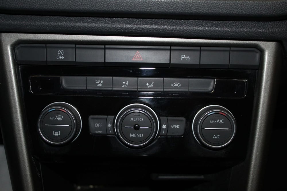 Volkswagen T-Roc usata a Cremona (11)