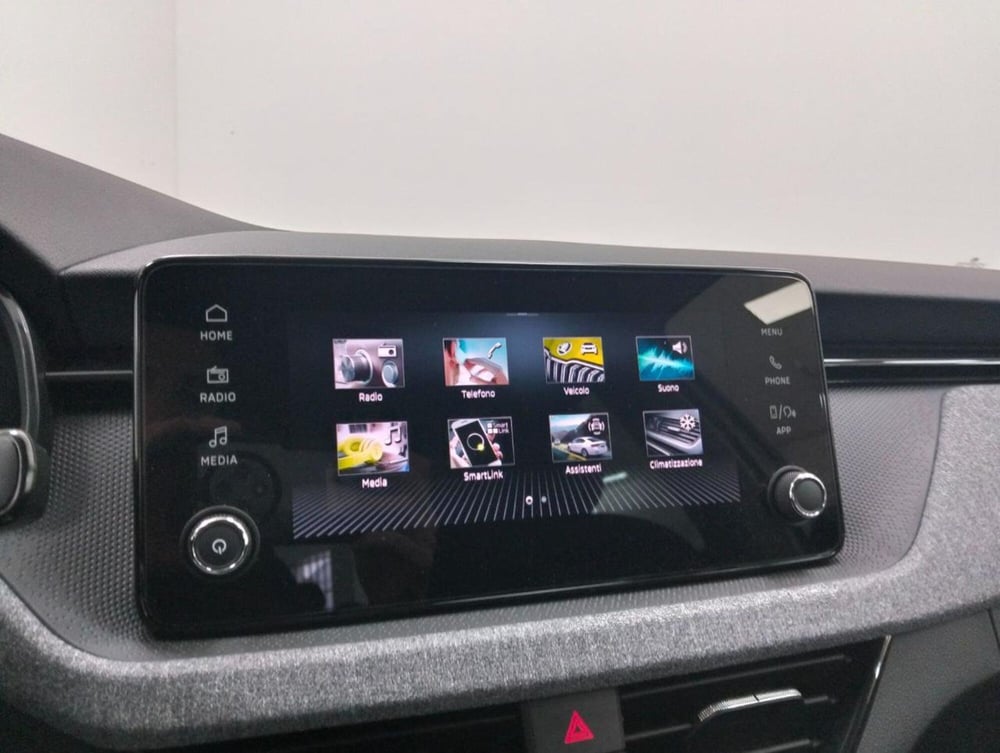 Skoda Kamiq nuova a Como (13)