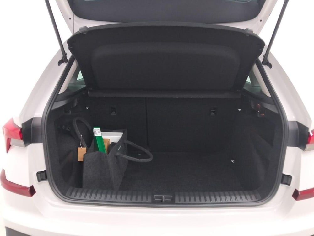 Skoda Kamiq nuova a Como (18)