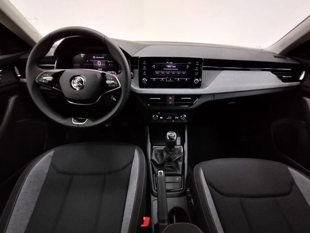 Skoda Kamiq nuova a Como (4)
