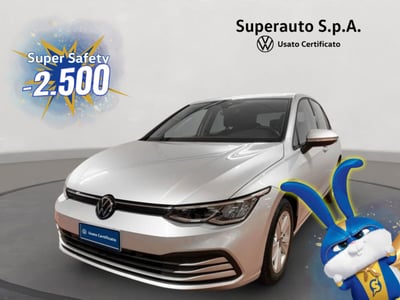Volkswagen Golf 1.0 eTSI EVO DSG Life del 2023 usata a Carmignano di Brenta