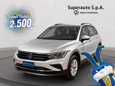 Volkswagen Tiguan 2.0 TDI 150 CV SCR DSG 4MOTION Life del 2023 usata a Carmignano di Brenta