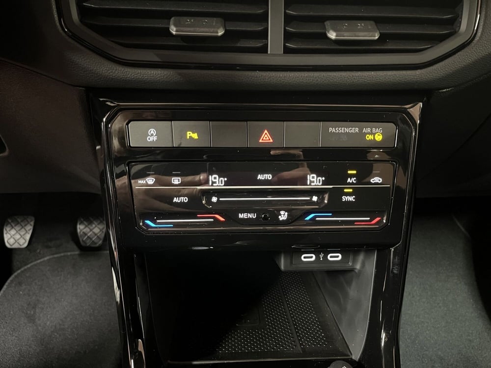 Volkswagen T-Cross nuova a Padova (7)