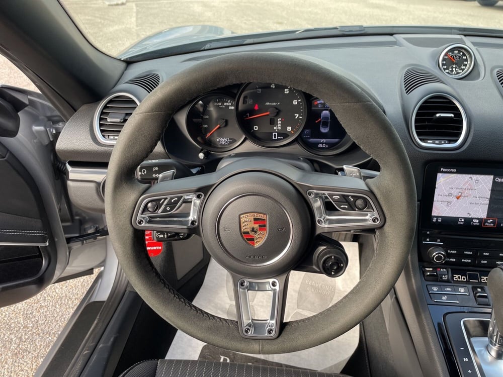 Porsche 718 Boxster  usata a Pescara (14)