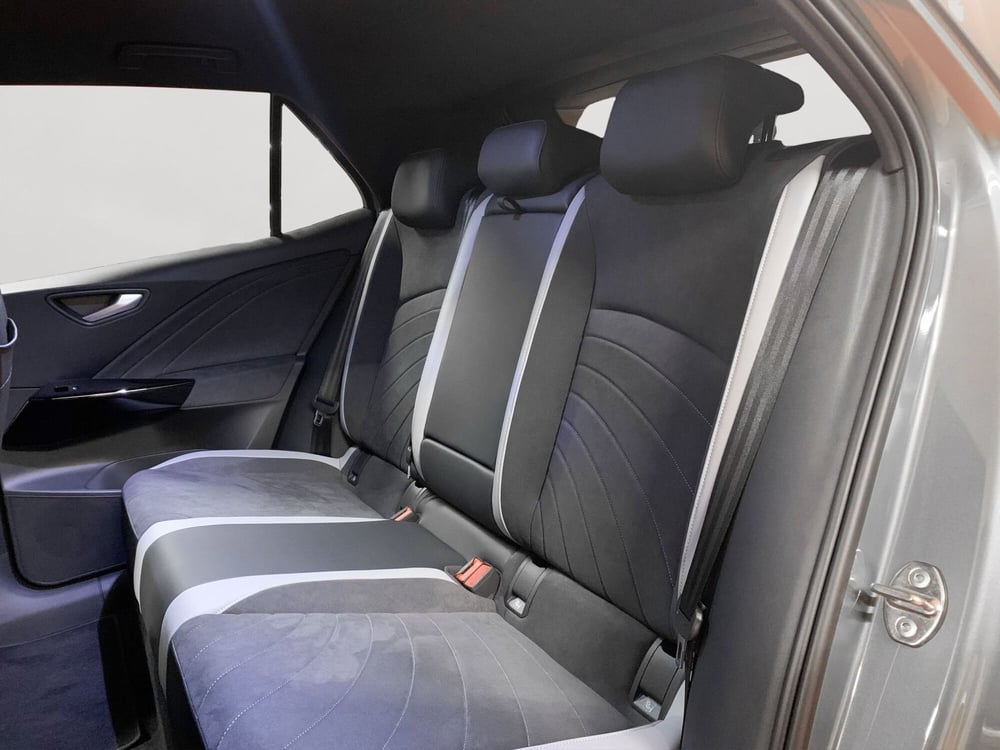 Volkswagen ID.3 nuova a Padova (8)