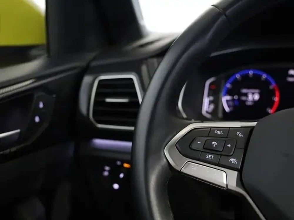 Volkswagen T-Cross usata a Padova (13)
