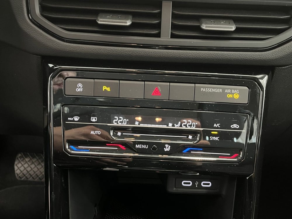 Volkswagen T-Cross usata a Padova (12)