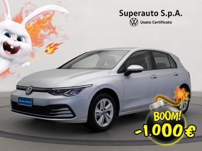 Volkswagen Golf 1.0 eTSI EVO DSG Life del 2024 usata a Monselice