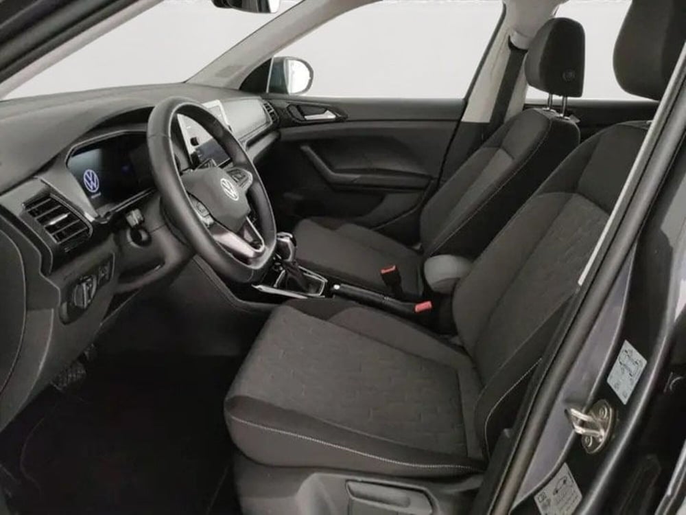 Volkswagen T-Cross usata a Padova (4)