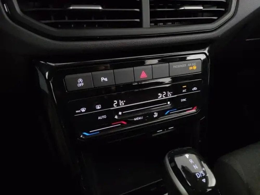 Volkswagen T-Cross usata a Padova (8)