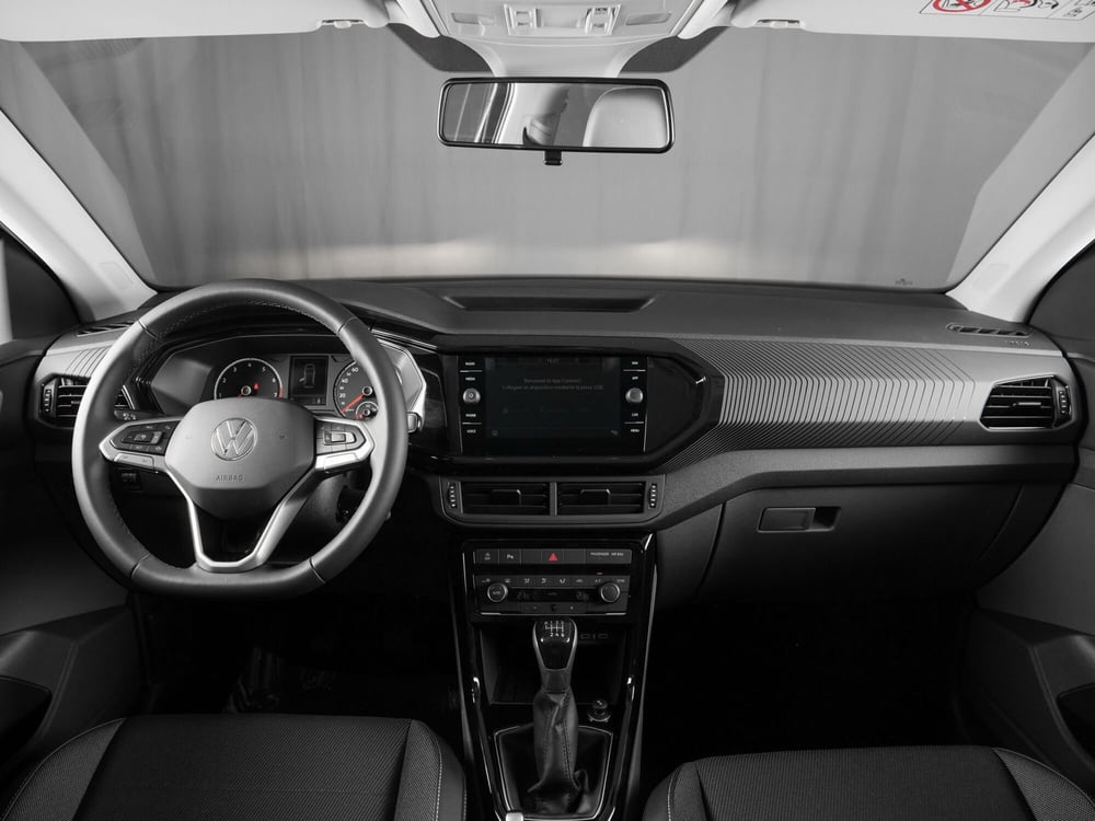 Volkswagen T-Cross usata a Padova (8)