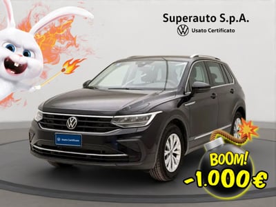 Volkswagen Tiguan 2.0 TDI 150 CV SCR DSG 4MOTION Life del 2024 usata a Monselice