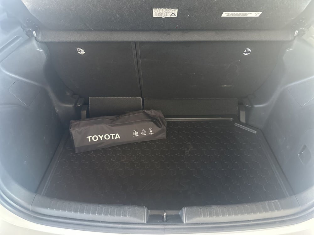 Toyota Yaris usata a Napoli (10)