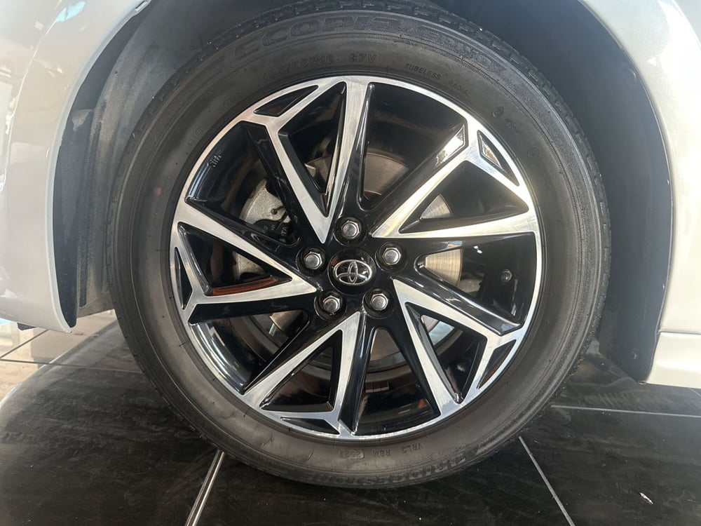 Toyota Yaris usata a Napoli (9)