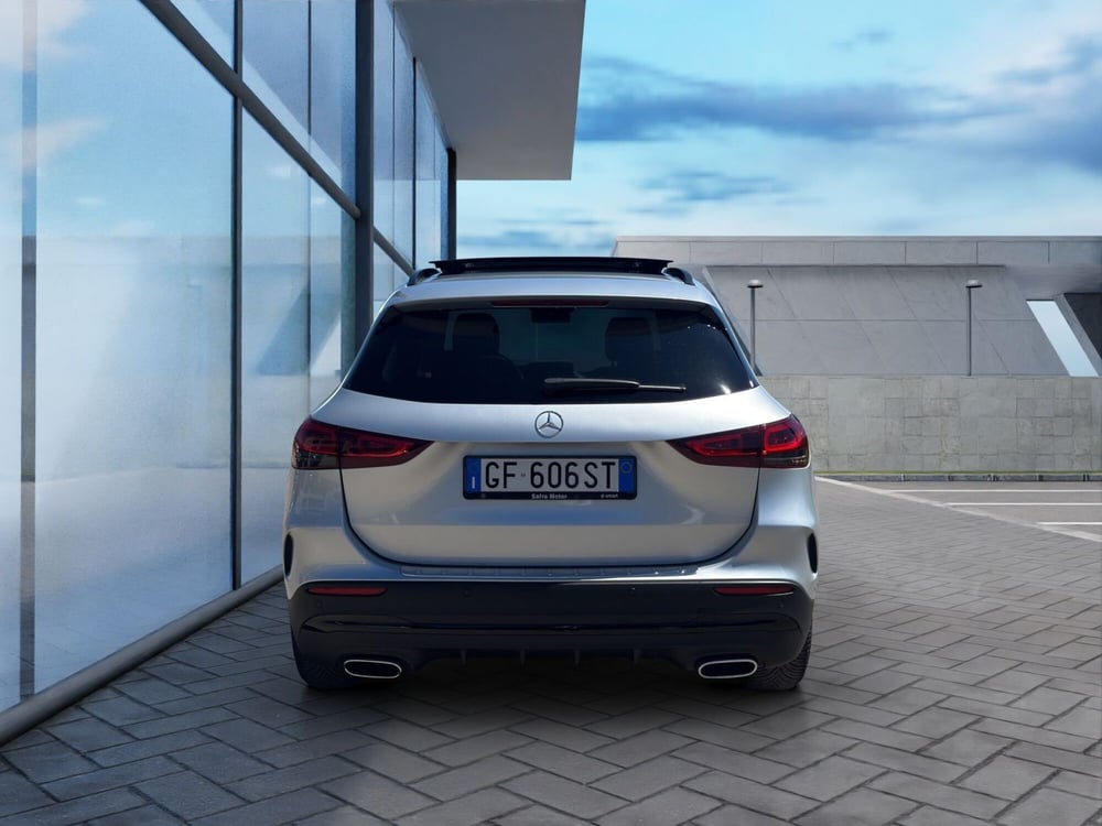 Mercedes-Benz GLA SUV usata a Cosenza (5)
