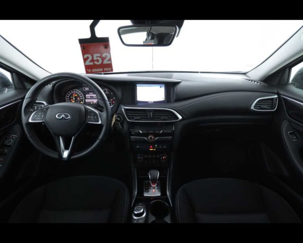 Infiniti Q30 usata a Bologna (10)