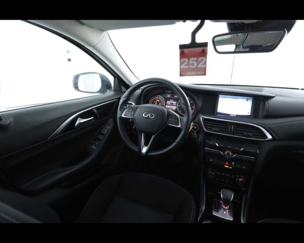 Infiniti Q30 usata a Bologna (14)