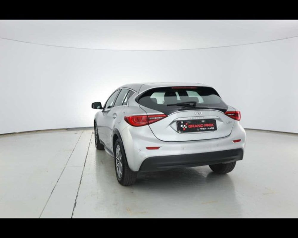 Infiniti Q30 usata a Bologna (4)