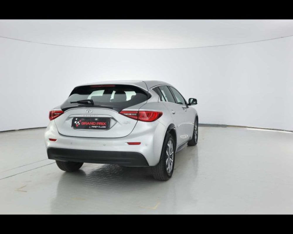 Infiniti Q30 usata a Bologna (6)