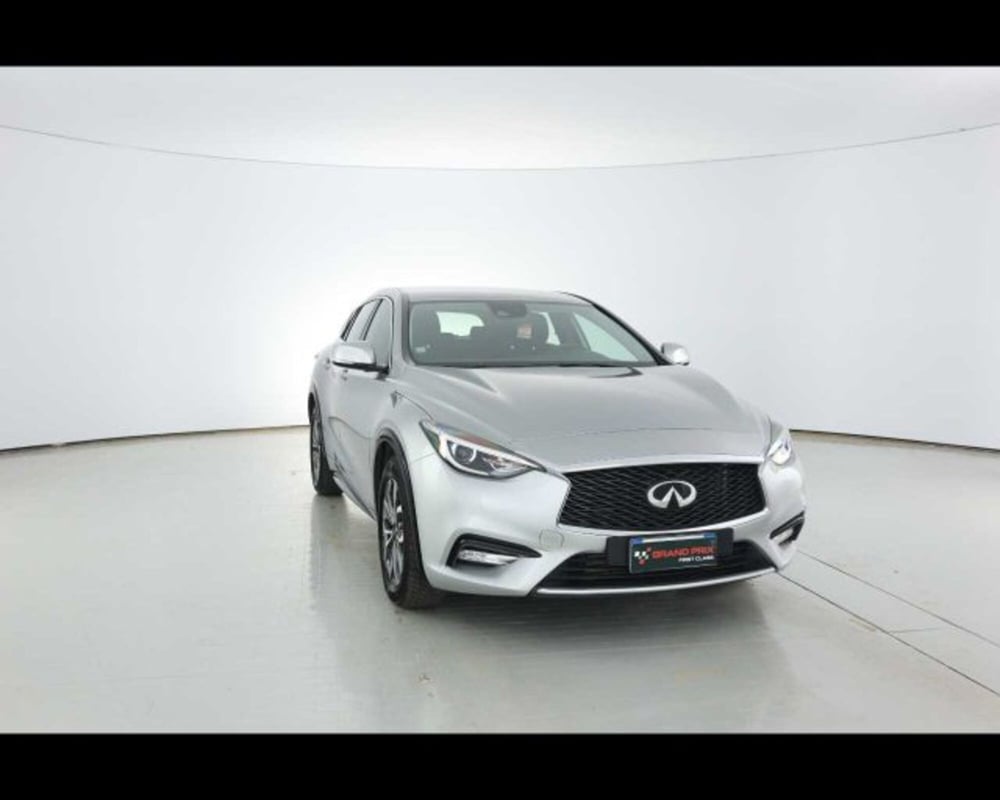 Infiniti Q30 usata a Bologna (8)