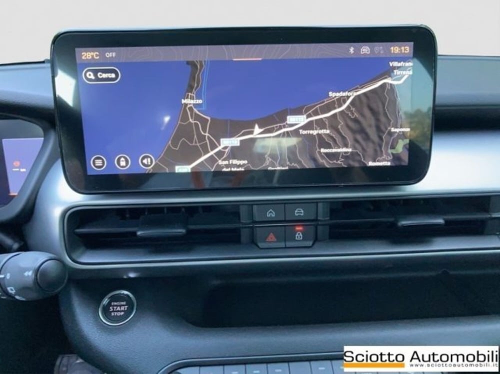Jeep Avenger nuova a Messina (16)