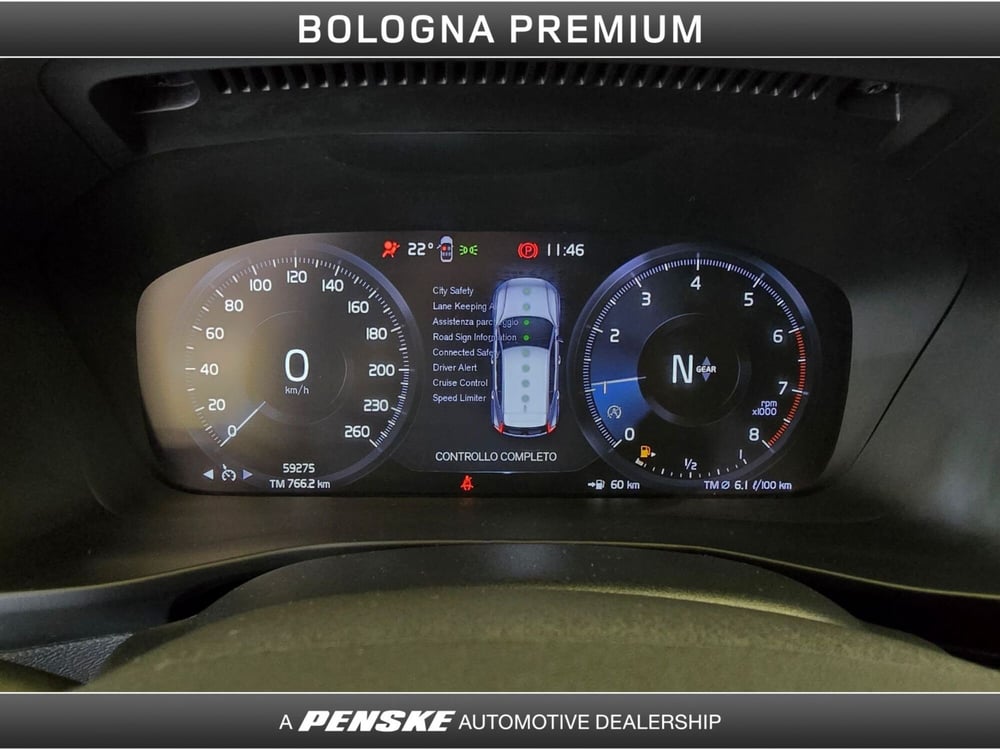Volvo XC40 usata a Bologna (12)