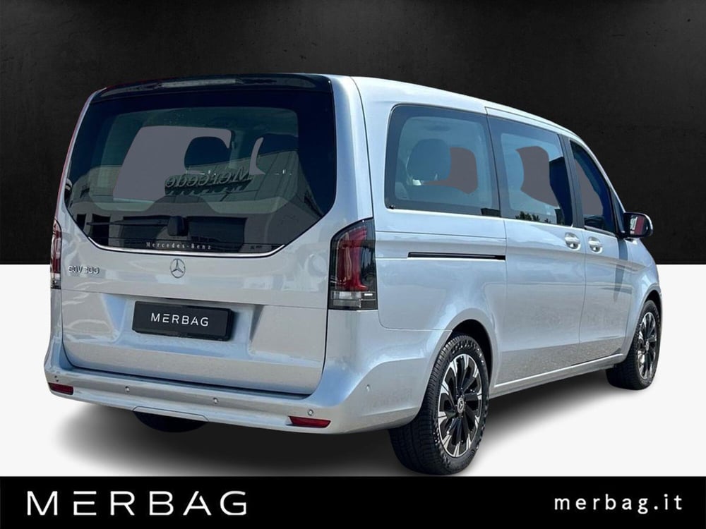 Mercedes-Benz EQV nuova a Milano (2)