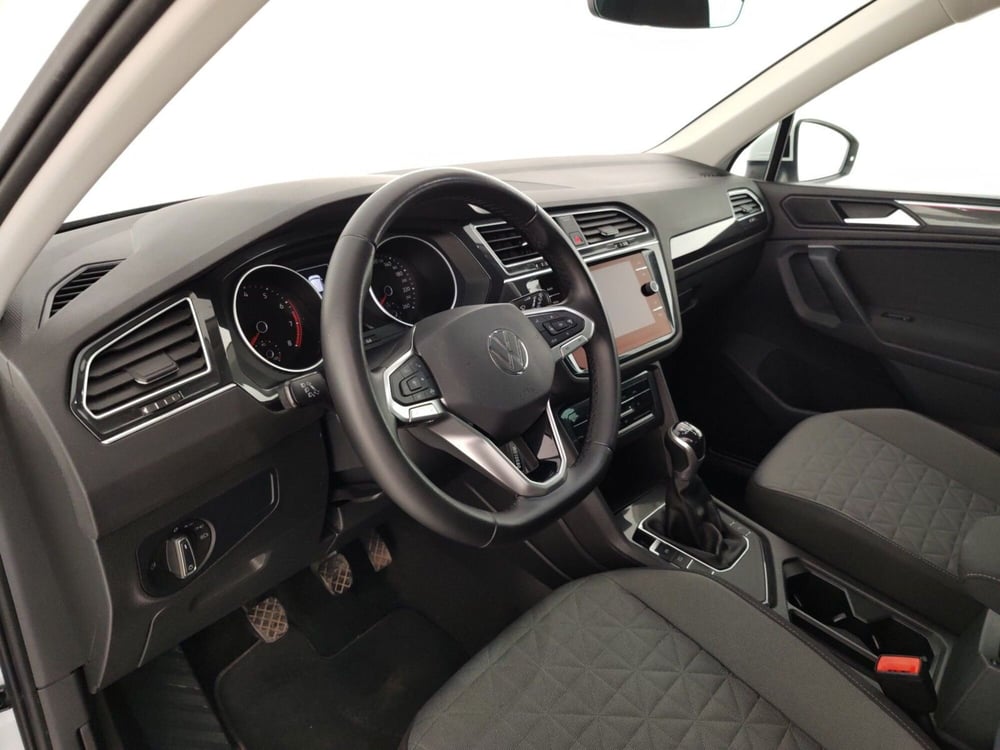 Volkswagen Tiguan usata a Massa-Carrara (8)