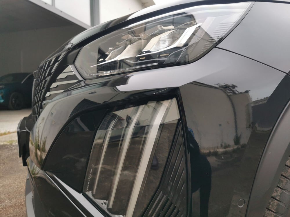 Peugeot 2008 nuova a Taranto (20)