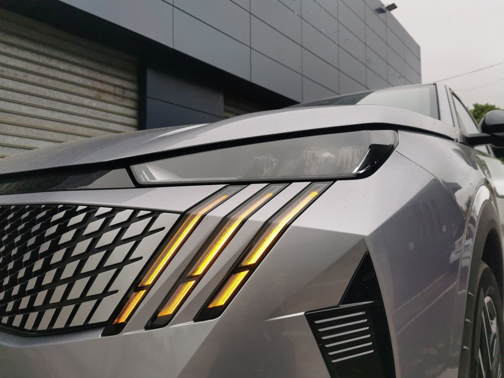 Peugeot 3008 nuova a Brindisi (10)