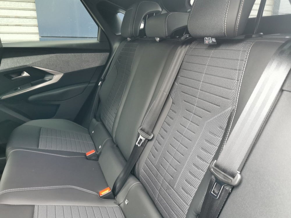 Peugeot 3008 nuova a Brindisi (13)
