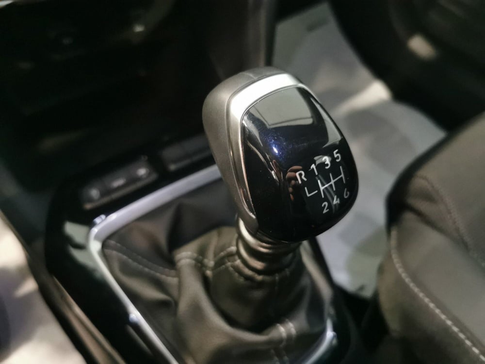Opel Corsa nuova a Taranto (13)